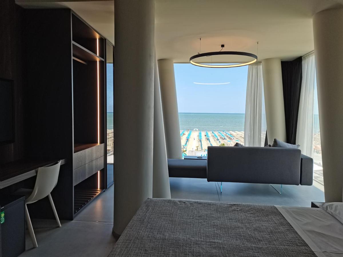 Hotel Commodore Cervia Eksteriør billede
